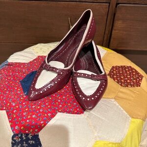Tory Burch 7 1/2 Burgundy and White Women's Flats loafers shoes